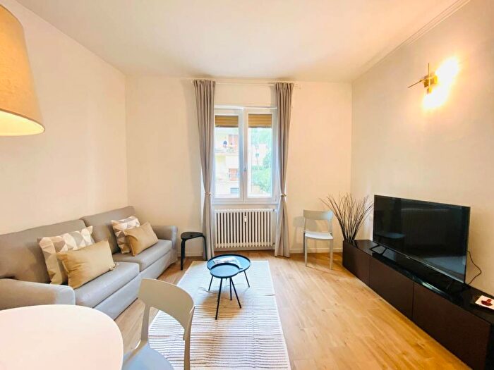 Appartamento trilocale in affitto in Via Castelfidardo, Campo di Marte, Firenze