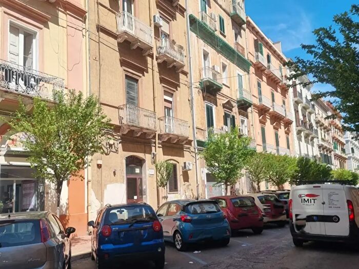 Appartamento trilocale in vendita in Via Duca degli Abruzzi, Taranto