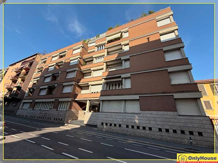 Appartamento trilocale in affitto in Via Francesco Nullo, Centro, Bergamo