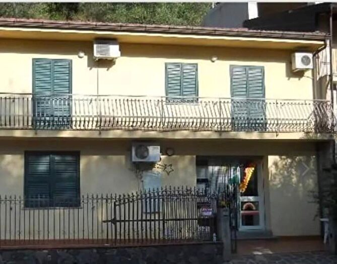 Casa con 6 locali in vendita in Strada Provinciale, Cori