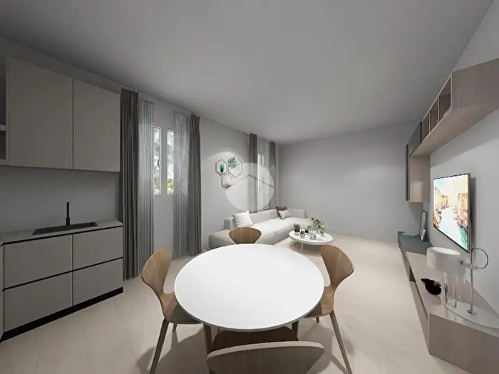 Appartamento trilocale in vendita in Viale Piemonte, Rimini
