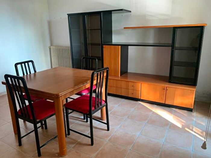 Appartamento con 6 locali in vendita in Viale Noto, Riccione