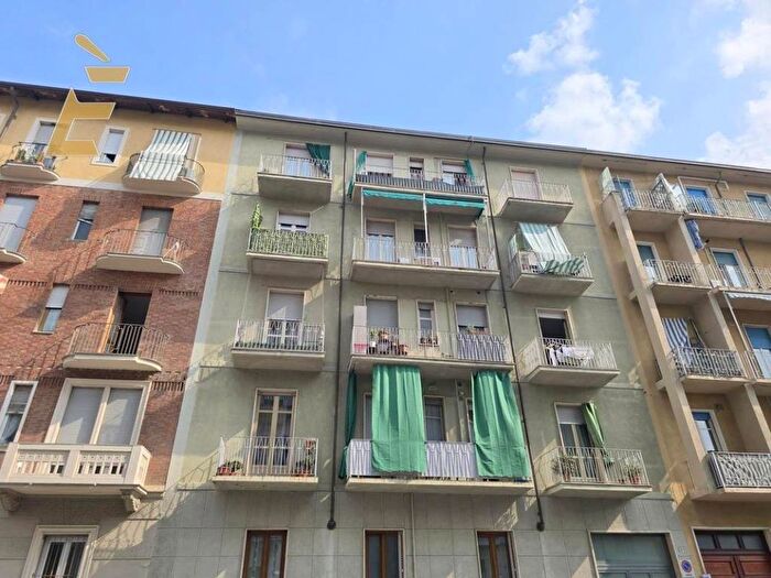 Appartamento trilocale in affitto in Via Meina, Parella, Torino