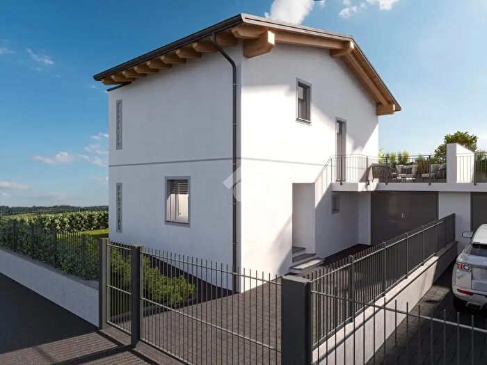 Casa con 5 locali in vendita in Via Marscia, Cosio Valtellino