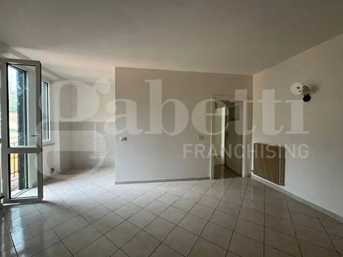 Appartamento quadrilocale in vendita in Corso Garibaldi Snc, Orte