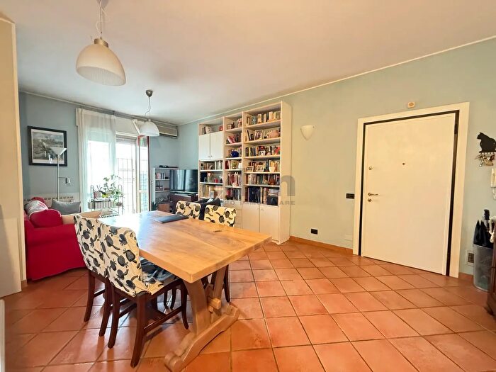 Appartamento quadrilocale in vendita in Via degli Alpini, Modena