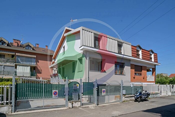 Casa con 5 locali in vendita in Via Meucci, Nichelino