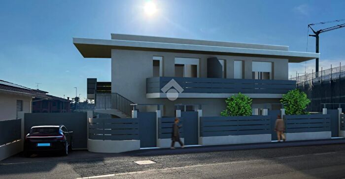 Appartamento trilocale in vendita in Via Colombaia, Rodengo Saiano