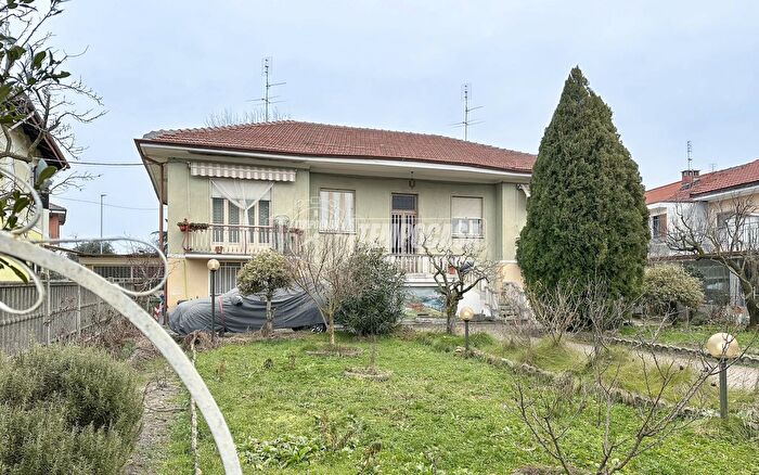 Case in Vendita e in Affitto - 2