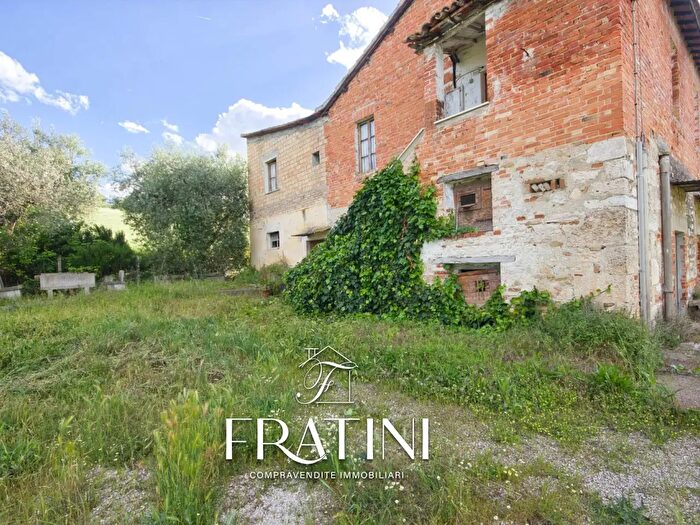 Casa con 7 locali in vendita in Contrada Colle Cervinara, Folignano