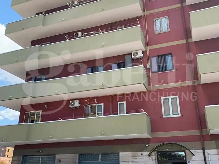 Appartamento trilocale in vendita in Via Orsini, Taranto