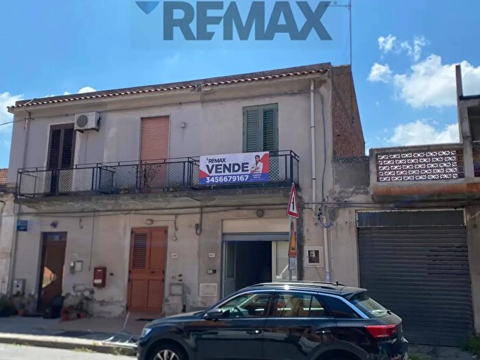 Casa con 6 locali in vendita in Via Nazionale, Pace Del Mela