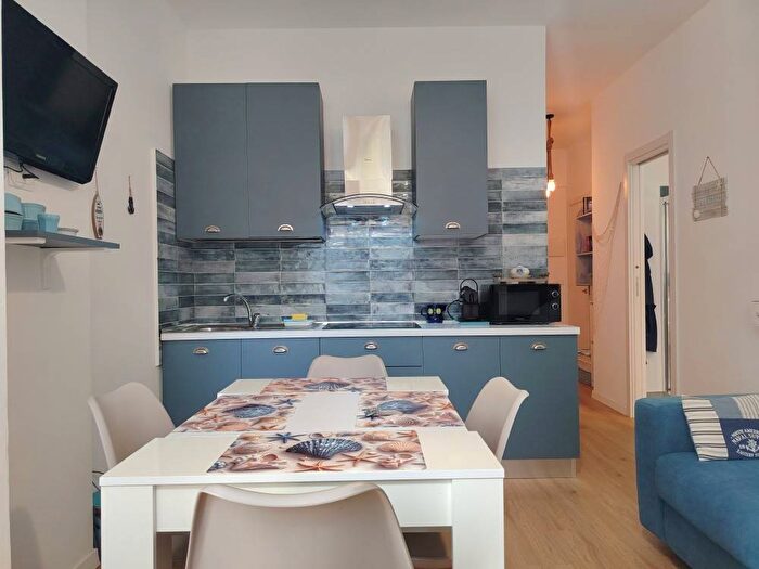 Appartamento bilocale in vendita in Via Michelangelo, Borghetto Santo Spirito