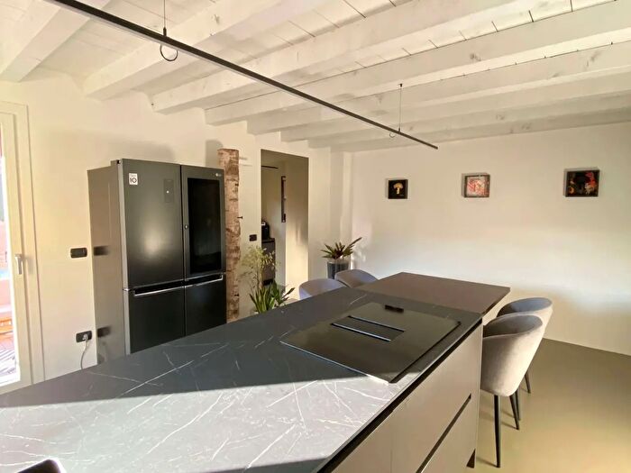 Appartamento con 7 locali in vendita in Vittorio Veneto