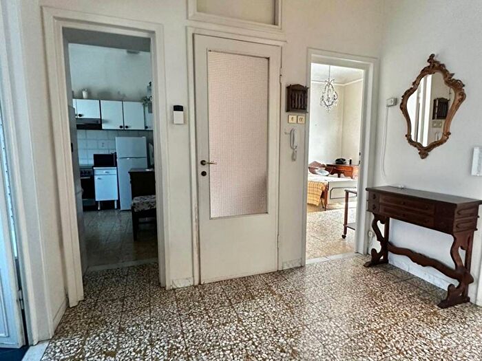 Appartamento con 5 locali in vendita in Via Silvio Pellico, Marco Polo Don Bosco, Viareggio