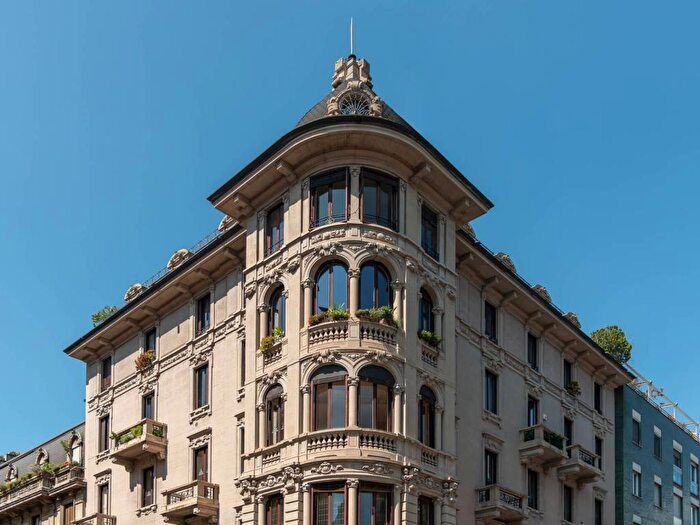 Casa con 6 locali in affitto in Via Domenico Scarlatti, Centrale, Milano
