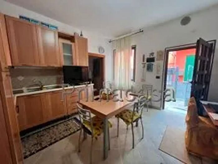 Appartamento bilocale in vendita in Via Sottomarina, Chioggia