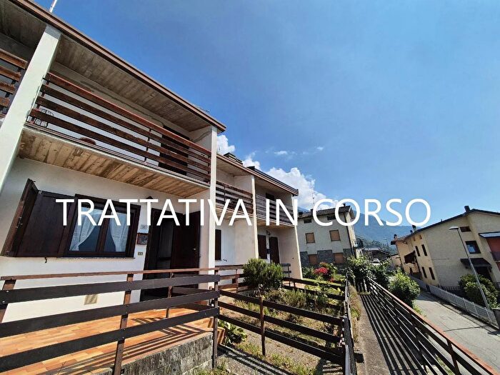 Appartamento trilocale in vendita in Via Fiume, Buglio In Monte