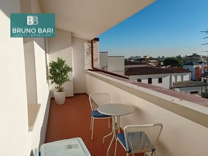 Appartamento con 5 locali in vendita in Galleria Centrale, Azzano Decimo