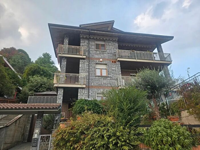 Appartamento con 5 locali in vendita in Via Dante Alighieri, Trana