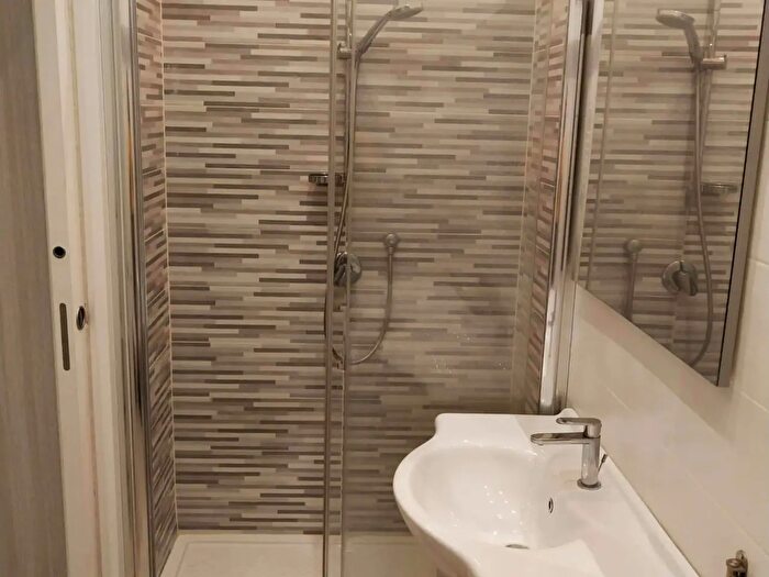 Appartamento monolocale in affitto in Via Pompei, Roma