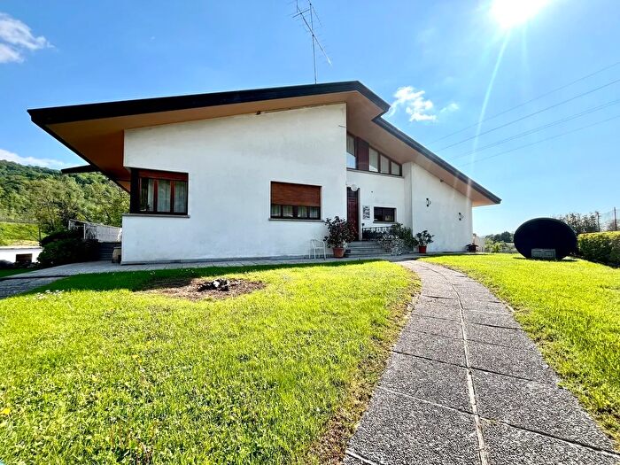 Casa con 6 locali in vendita in Via San Gervasio, Nimis