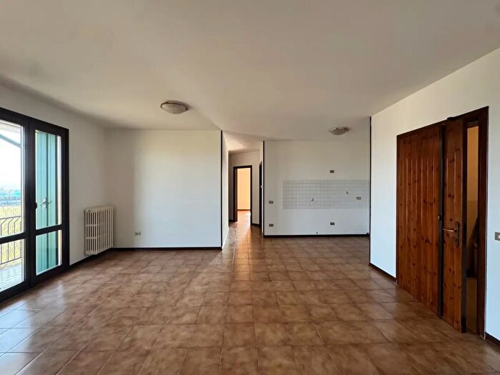 Appartamento quadrilocale in vendita in Via Strada Lovolo, Albettone