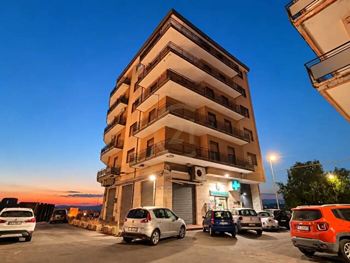 Appartamento con 6 locali in vendita in Via Aprile, Paterno'