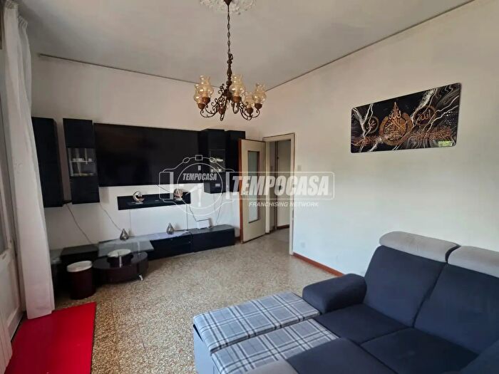 Appartamento quadrilocale in vendita in Via Goffredo Mameli, Adria