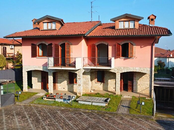 Casa quadrilocale in vendita in Via XXV Aprile, Dalmine