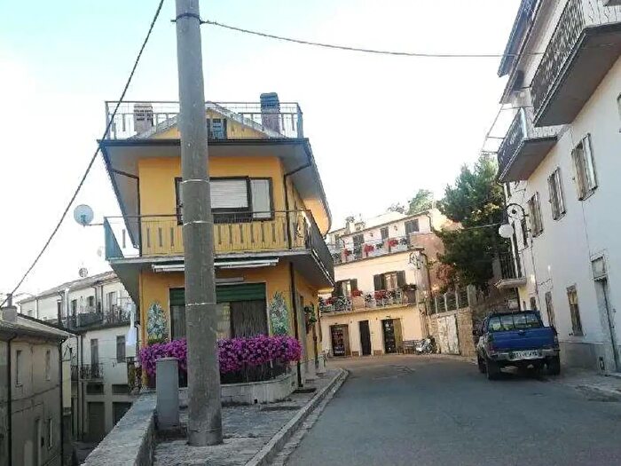 Appartamento trilocale in vendita in Montefalcone di Val Fortore, Montefalcone Di Val Fortore