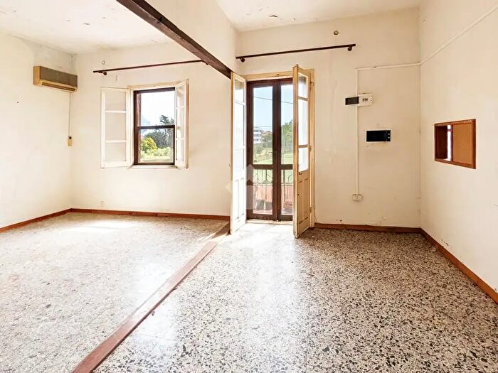Casa trilocale in vendita in Viale Cimitero, Oristano