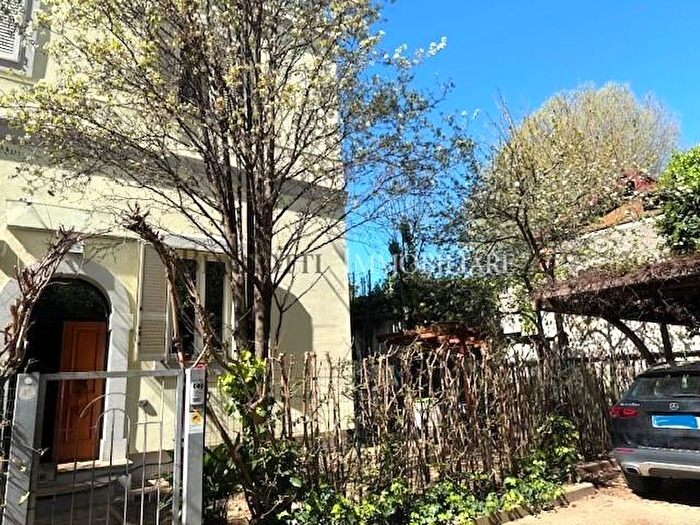 Casa con 5 locali in vendita in Livorno