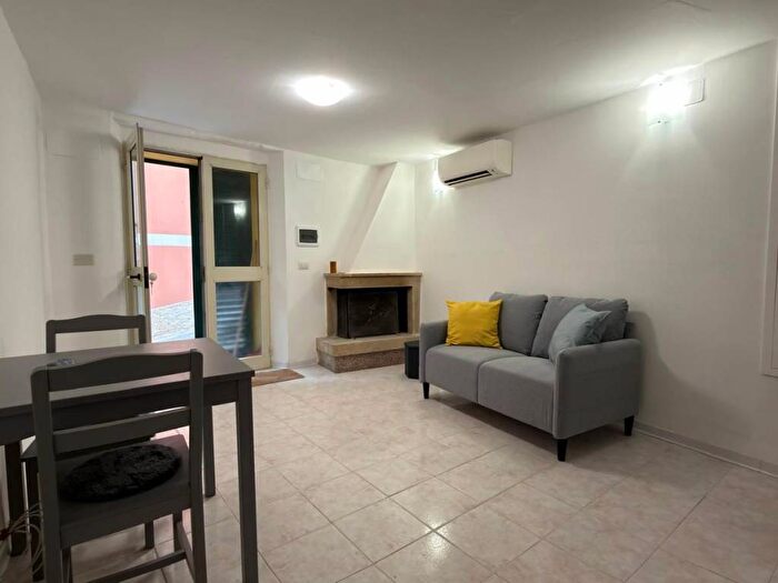 Casa bilocale in affitto in Via del Mercato, Santa Lucia del Mela