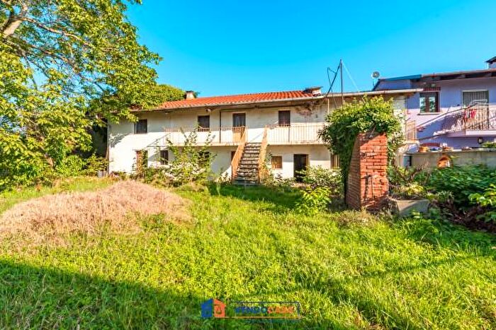 Casa con 6 locali in vendita in Frazione San Luca, Villafranca Piemonte