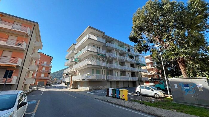 Appartamento bilocale in vendita in Via Bologna, Borghetto Santo Spirito