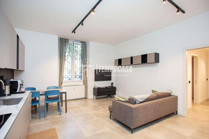 Appartamento trilocale in affitto in Via Francesco Melzi dEril, Milano