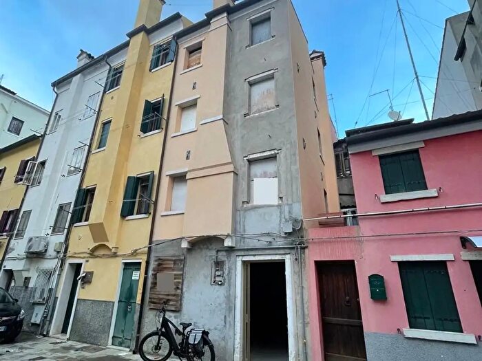 Appartamento con 5 locali in vendita in Rione San Domenico, Chioggia