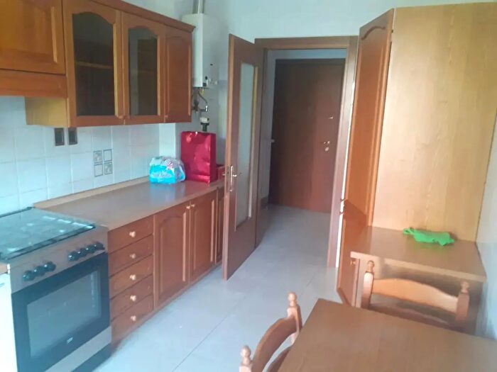 Appartamento trilocale in affitto in Via Zannoni, Verona