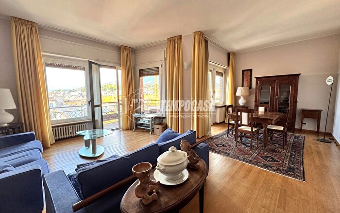 Appartamento con 5 locali in vendita in Via Pietro Volpi, Biella