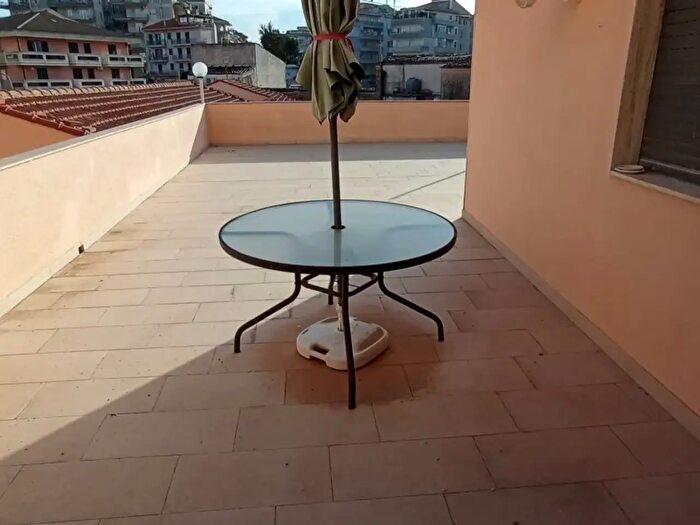 Appartamento con 10 locali in vendita in Ragusa