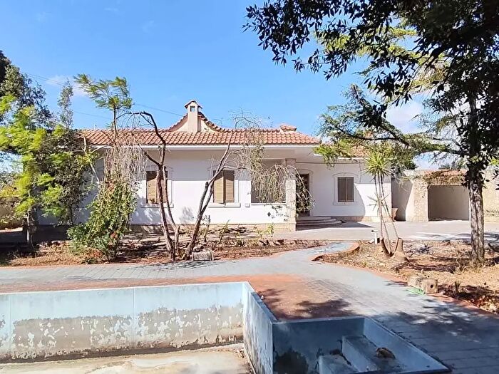 Casa con 8 locali in vendita in Carovigno