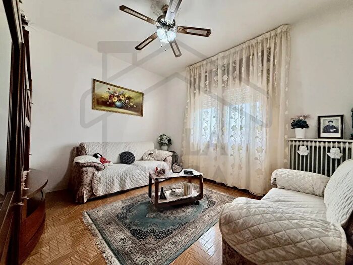 Casa trilocale in vendita in Via Po, Montegrotto Terme