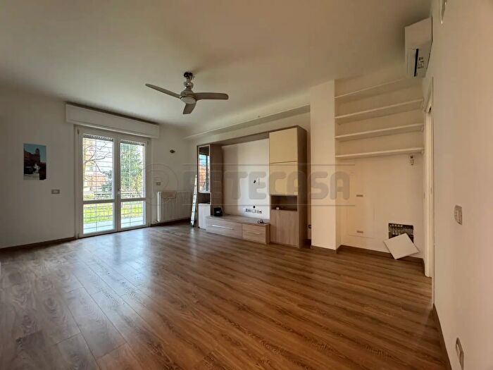 Appartamento quadrilocale in vendita in Via Cavalli, Crema