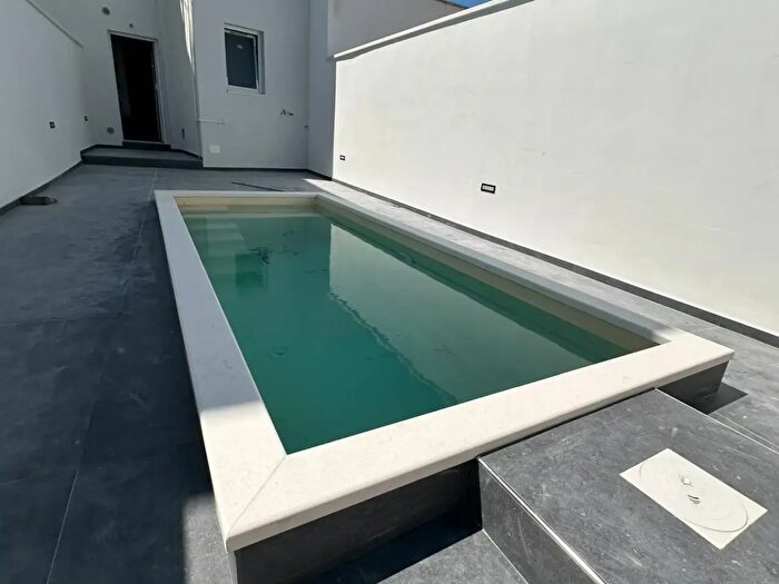 Casa con 5 locali in vendita in Via Vanini, Alezio