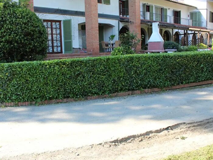 Casa con 6 locali in vendita in Pisa