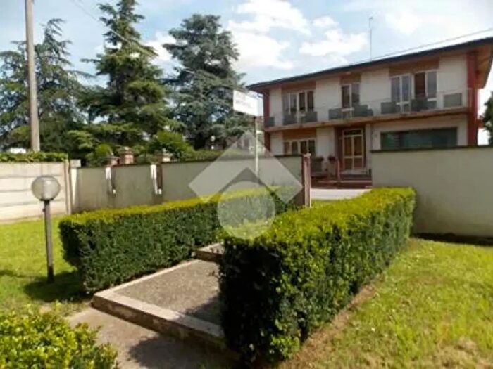 Appartamento trilocale in vendita in Stanghella