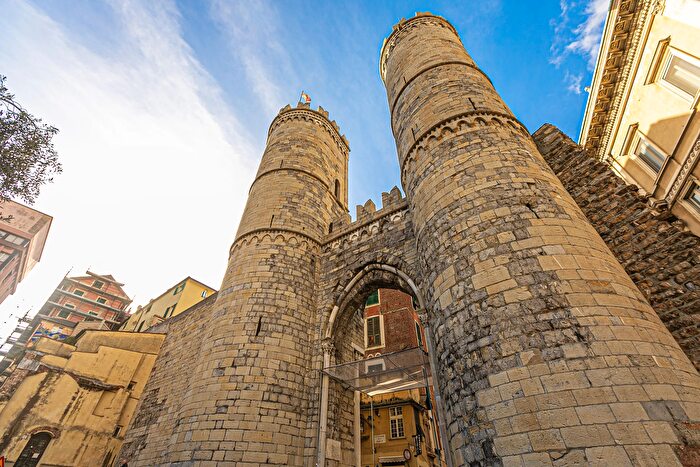 Appartamento con 8 locali in vendita in Salita del Prione r, Genova