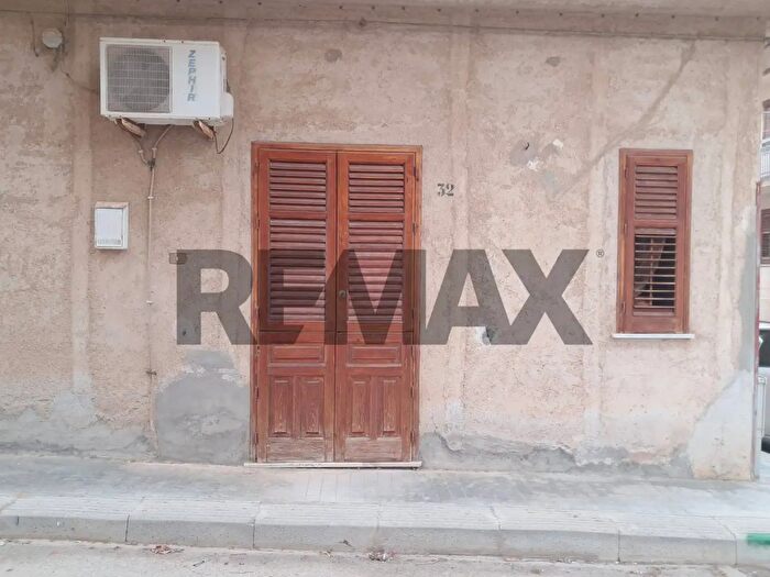Appartamento con 7 locali in vendita in Giuseppe Verdi, Casteldaccia