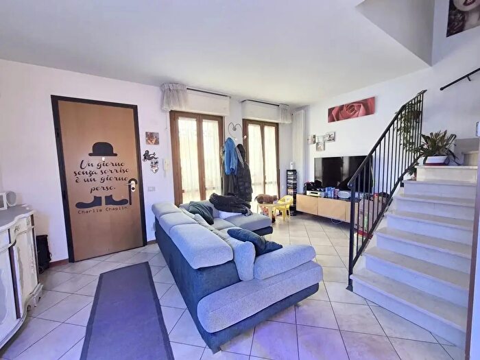 Casa con 5 locali in vendita in Viareggio